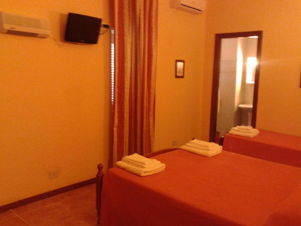 Agriturismo Marcosimone Marco Simone Δωμάτιο φωτογραφία